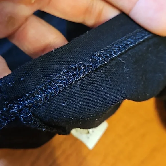 3 crop tops - Picture 5 of 11